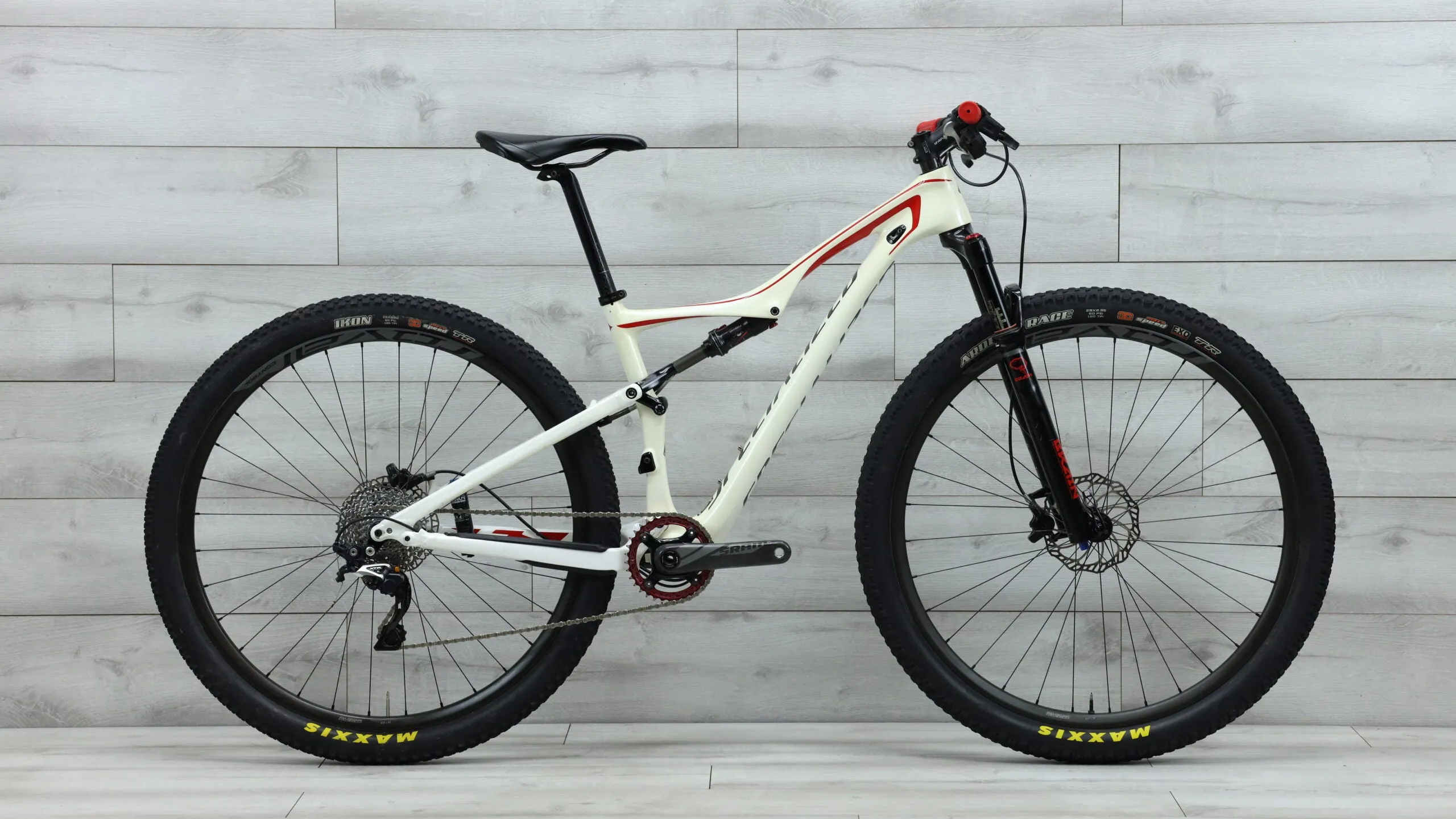 2015 Specialized Era Expert Carbon 29  Mountain Bike - Medium